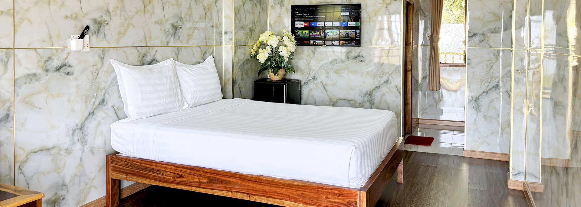 Deluxe seaview double bed